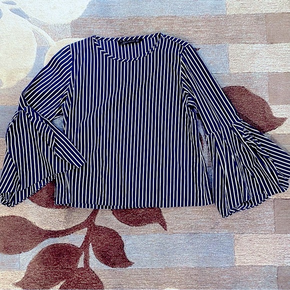 Zara Woman Navy and White Stripe with 3/4 Pleated and Tucked Bell Sleeves - Picture 2 of 6